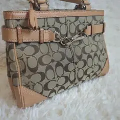 美品 COACH シグネチャー バッグ レザー ハンプトン キャンバス　タッセル
