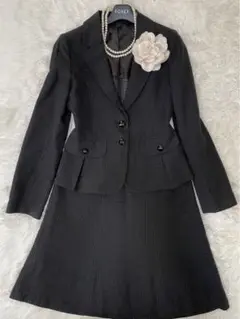 【美品】ホワイトジョーラ　フォーマルスーツ　入学　卒業　卒園　7号
