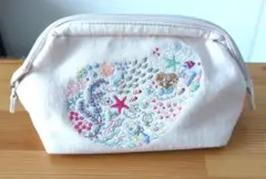 プチフルール　刺繍ポーチ　人魚
