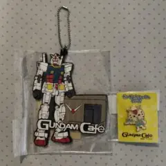ガンダムカフェ限定　ガンダムカフェくんピンズ、ガンダムラバーキーホルダー
