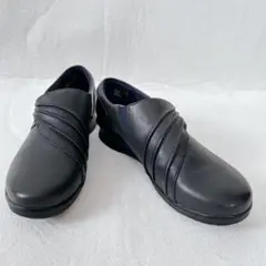 Clarksクラークス　ネイビーレザースリッポン　ホープシャイン