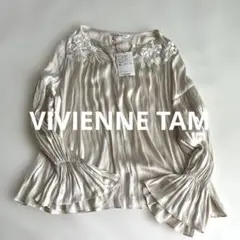 【新品】VIVIENNE TAM ブラウス　サイズ38