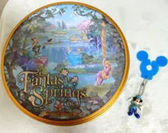東京ディズニーシー Fantasy Springs 缶　ミッキーキーホルダー