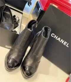 美品定価19万8千円シャネル ショートブーツ