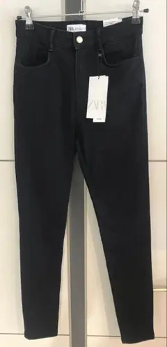 新品、タグ付き!! EU40 ZARA ブラック スキニーパンツ デニム