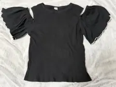美品　女児　女の子　肩だしトップス　半袖　フリル付き