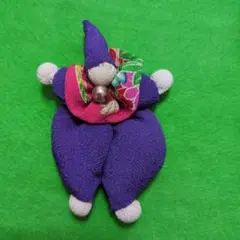 手作りピエロのブローチ