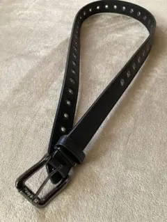 ディッキーズ　スタッズ付き黒レザーベルト