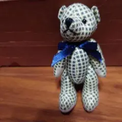 小さなチェック柄 テディベア