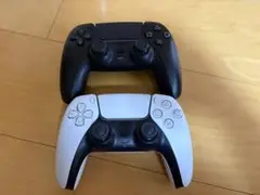 ジャンク品　PS5 コントローラー ブラック ホワイト 2個セット