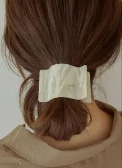 GOLDY ヘアクリップ
