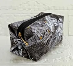 Item thumbnail for item 3d901e05-0a2a-431b-846c-ef1dde1cf8b3