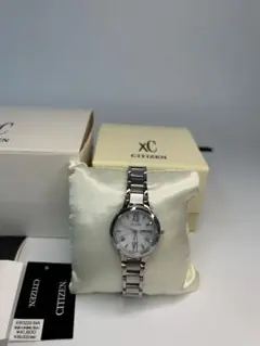 美品❣クロスシー xC H054　白文字盤　希少品　デート　ラウンド　稼働 クロスシー | シチズンウオッチ オフィシャルサイト ［CITIZEN