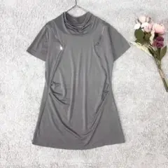 ジッパーデザイン　半袖Tシャツ　カットソー　プルオーバー　グレー　ギャザー