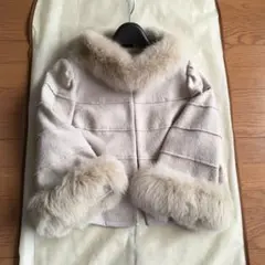 最終お値下げです! トゥービーシック 美品 ファー付きジャケット