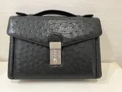オーストリッチレザー ハンドバッグ ダークグレー　ナンバーロック付き美品