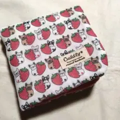 苺とブルちゃん☆8重ガーゼハンカチ　タオル☆ハンドメイド