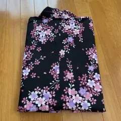 浴衣　黒ピンク　桜