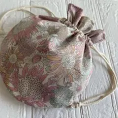 ②ハンドメイド　リバティ　まんまる巾着　スモールスザンナ