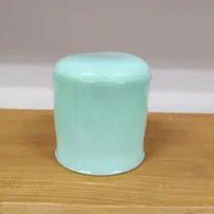ミントグリーン 蓋付き容器