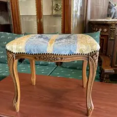 イタリア製猫脚スツール