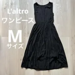 【試着のみ】ノースリーブワンピース　ブラック　Aライン　ウエストゴム　光沢感