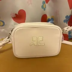 Courreges カメラバック 2023