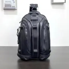 極美品TUMI 「ナイト」スリング オールレザー 極美品TUMI 「ナイト」スリング オールレザー - メルカリ