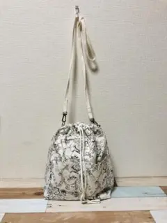 巾着バッグ　ショルダーバッグ