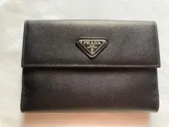 PRADA 二つ折り財布