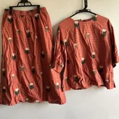 Emago セットアップ　柿色　お花刺繍