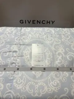 新品♡GIVENCHY洗える羽毛掛け布団　ダウン70% フェザー30%♡ 新品♡GIVENCHY洗える羽毛掛け布団 ダウン70% フェザー30