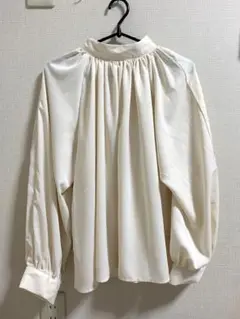 アベイル♡新品未使用タグなしブラウスM