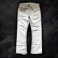 True Religion ホワイト ストレートデニム