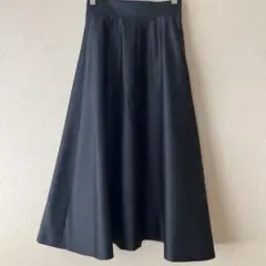 【新品タグ付き】イエナ　ポリエステルシルクフレアスカート　ブラック　サイズ36
