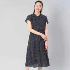 UNTITLED フェザープリント　 ボウタイ　 ワンピース　ネイビーM