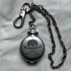 【廃盤品】ヴィヴィアンVivienne Westwood 灰皿 スカル 新品☆廃盤品】ヴィヴィアンウエストウッド 灰皿 スカル 携帯