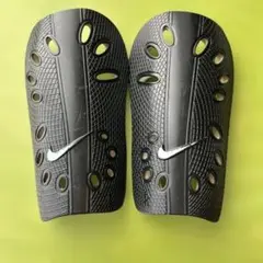 Nike レガース黒