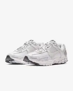 Nike zoom vomero 5 27.0cm ナイキ ズーム ボメロ 5