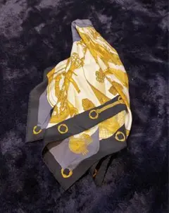 プリントスカーフ