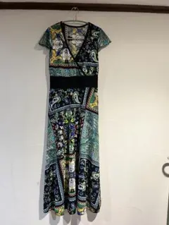 マルチカラーペイズリーロングワンピース　フレンチスリーブ　リゾート
