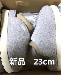 新品未使用　UGG サンダル　ファズシュガーテリースライド　グレー　スリッポン