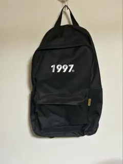 1997ロゴ入りブラックバックパック