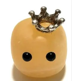 王冠めめちゃん！ぷっくり可愛いカルサイト置物　2.2cm