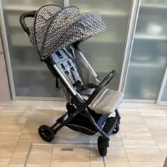 イングリッシーナ　折りたたみ　ベビーカー