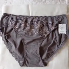 Item thumbnail for item 14382f46-514e-4893-8fdf-01a0043993a6