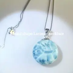 コインのような丸型のラリマーネックレス♥