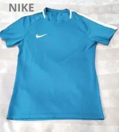 ◆ナイキ◆NIKE◆Dri-FITシャツ◆裏側メッシュ素材◆NIKEロゴ白糸刺繍