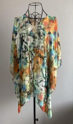 【美品】花柄シフォンチュニック 五分丈 Vネック