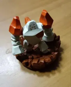 立体ポケモン図鑑 レジロック フィギュア